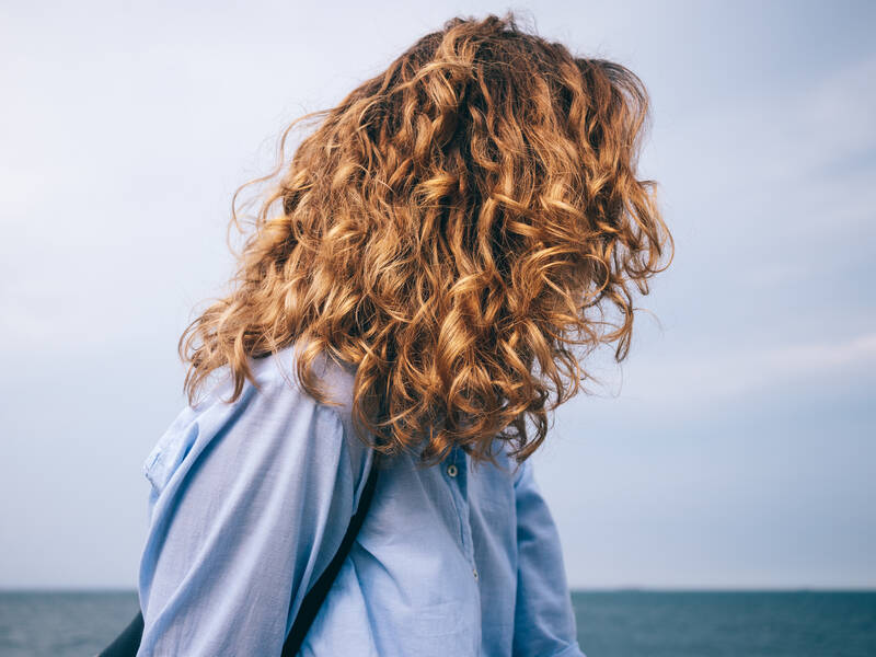 Curly Girl Metoden: Sådan kommer du i gang