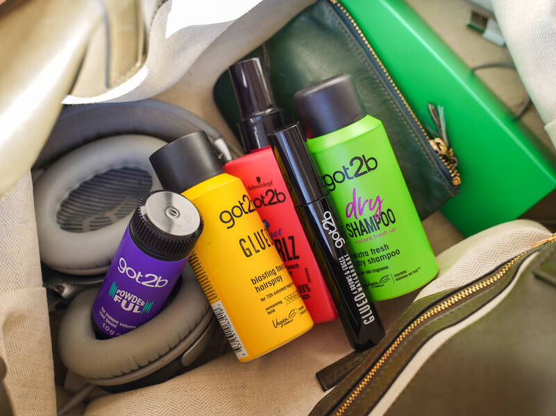 Fiks dit hår on the go med hårstyling til tasken
