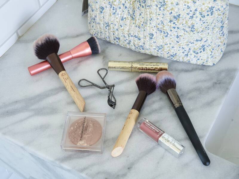 Vi bytter makeup – og tester hinandens favoritter