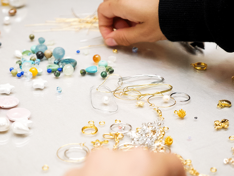 DIY: Sådan laver du de fineste smykker hjemme