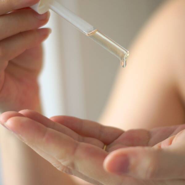 Ekspertens råd: Hvilket serum passer til din hud?