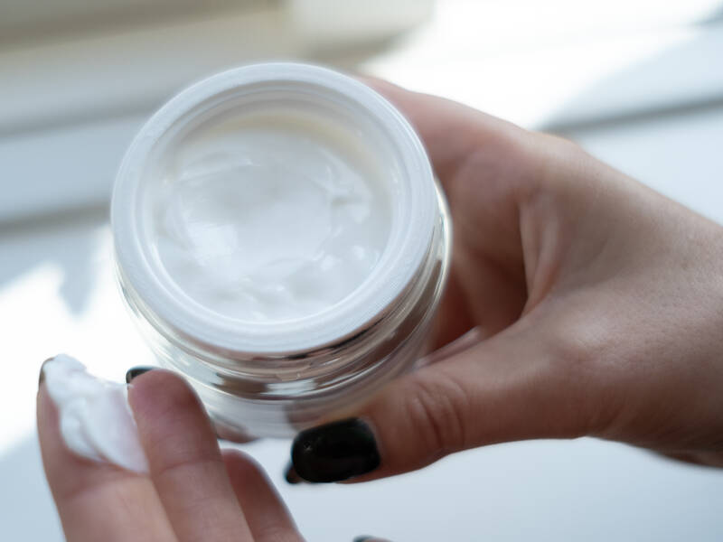 Hudpleje gjort simpel: Her er rækkefølgen