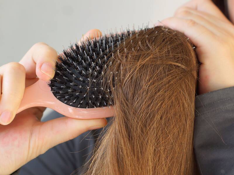 Sådan får du fyldigt hår derhjemme med extensions