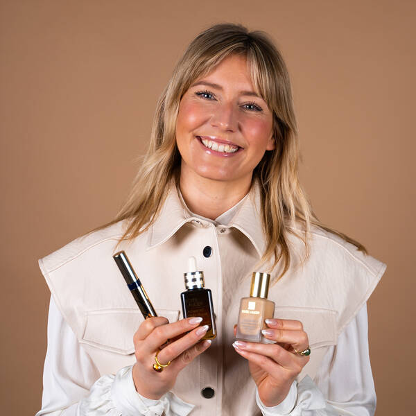 Carlas skønhedsrutine med Estée Lauder