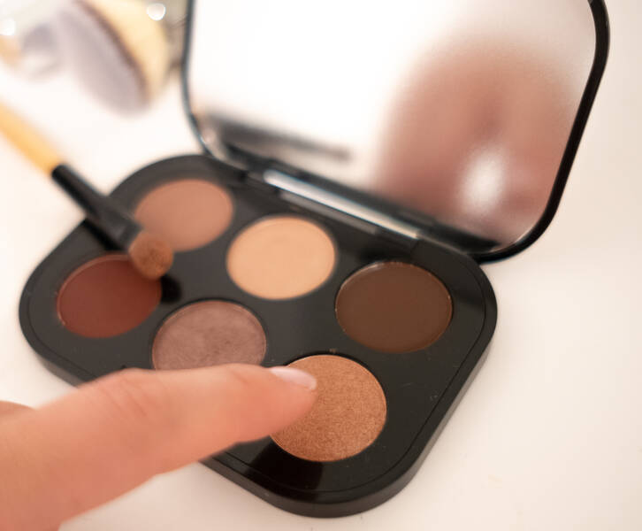 Tutorial: Espresso-lips & glamourøse øjne