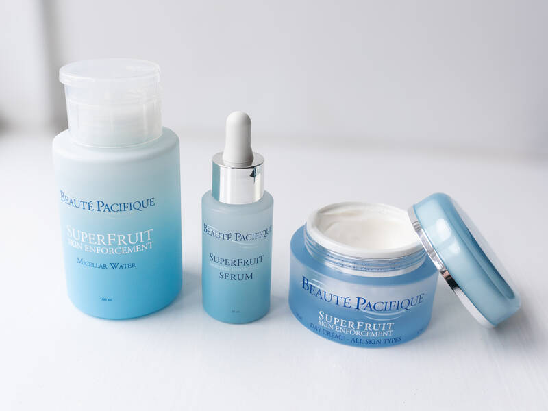 Styrk din hud med Superfruit-serien