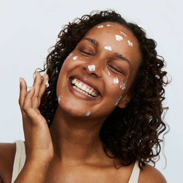 Hudlægen afslører: Hemmeligheden bag sund hud