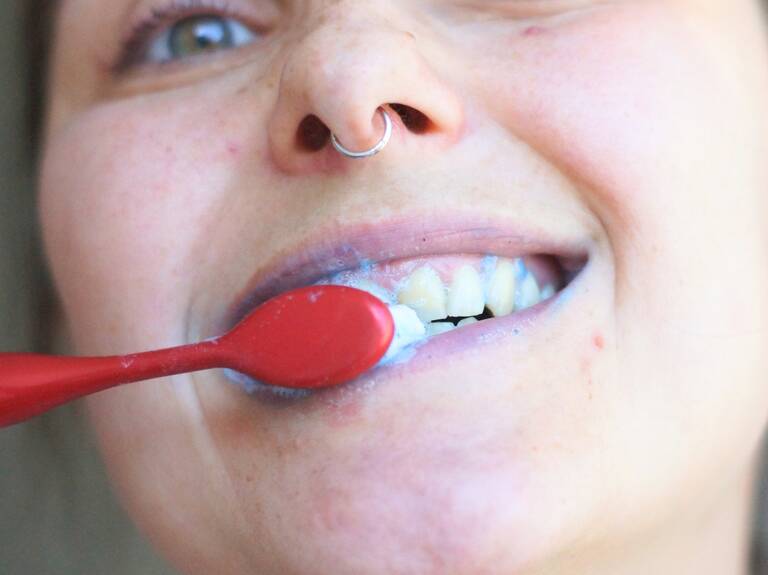 Hvidere smil – sådan opgraderer du din tandpleje