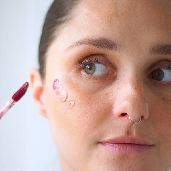 Forårs-musthave til kinderne: Liquid blush fra MAC