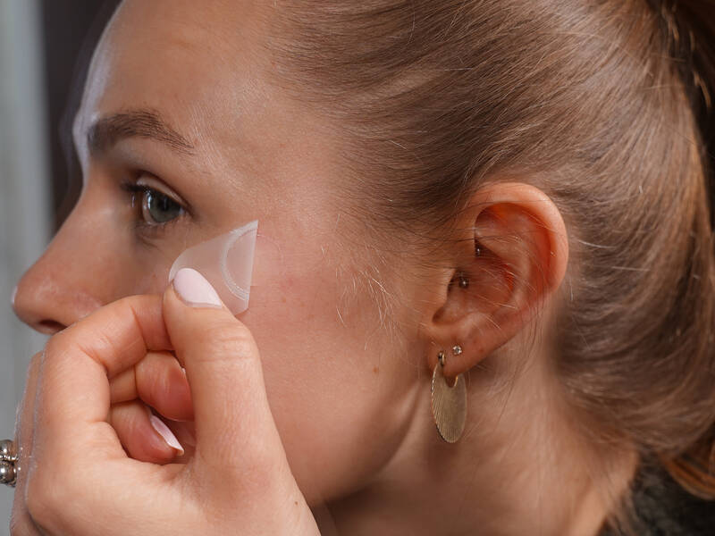 Førstehjælp til bumser: Bumseplaster & spot sticks