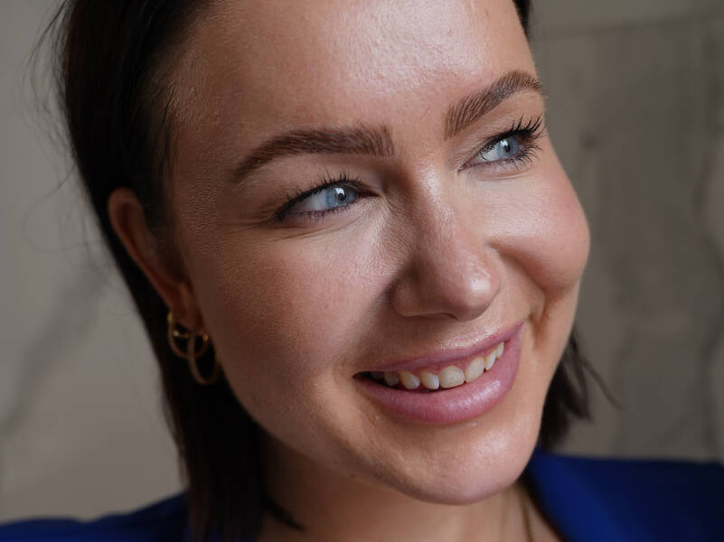 Kosmetikerens bedste tips til bryn og base