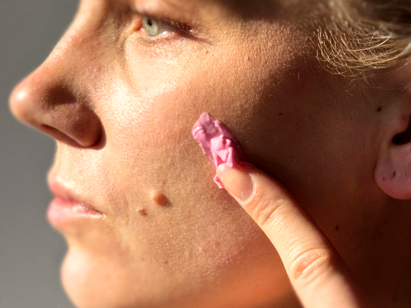 Skånsom hudpleje med B12 vitamin til sensitiv hud